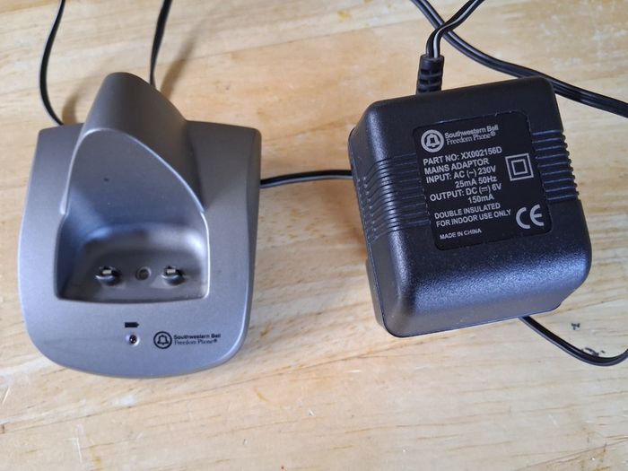 Southwestern Bell Wireless Phone S2100 S2300 Charger Pod