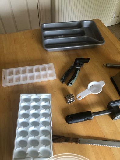 Mix of kitchen utensils