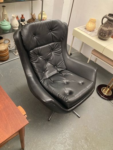 1960s Parker Knoll Egg Chair - Warehouse and Showroom Open  Saturday 10th October 12 til 4pm  Eircode R95T227