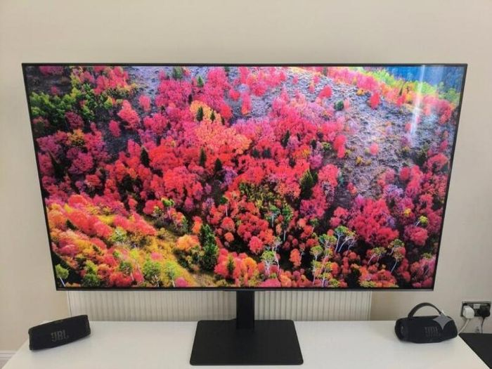 As New ! Hisense 65u71NQ 65-inch Mini LED TV