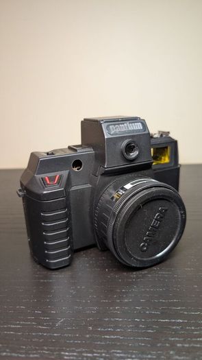 PANTIUM Film camera with flash and original camera bag.