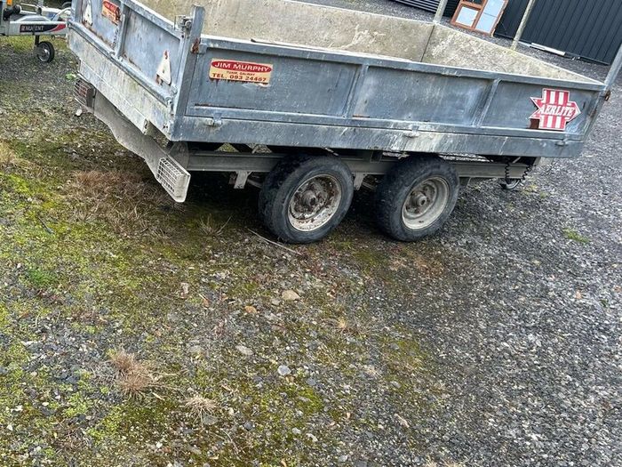 Tipping trailer