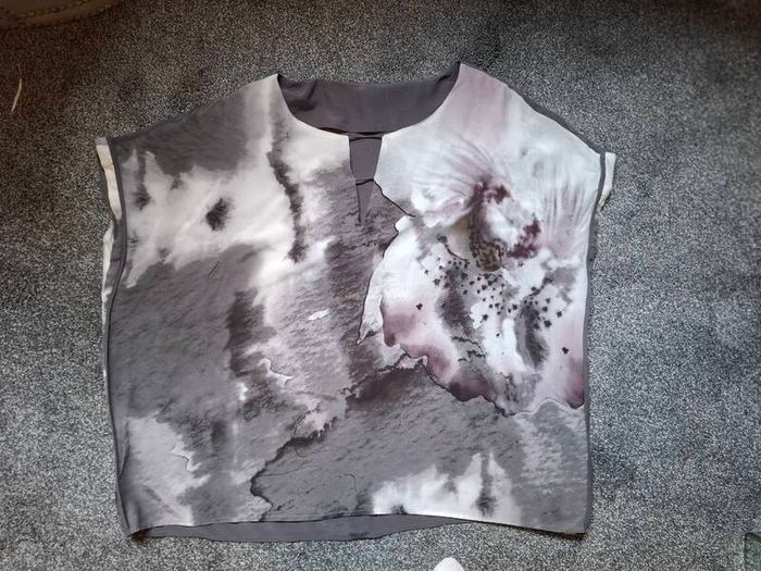 Mint Velvet Top Size 16