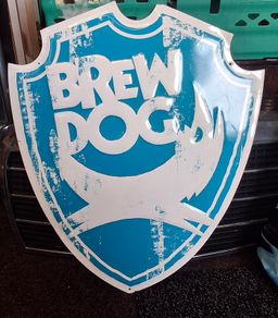 Tin sign