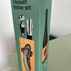 Wine Accessories Set (New)