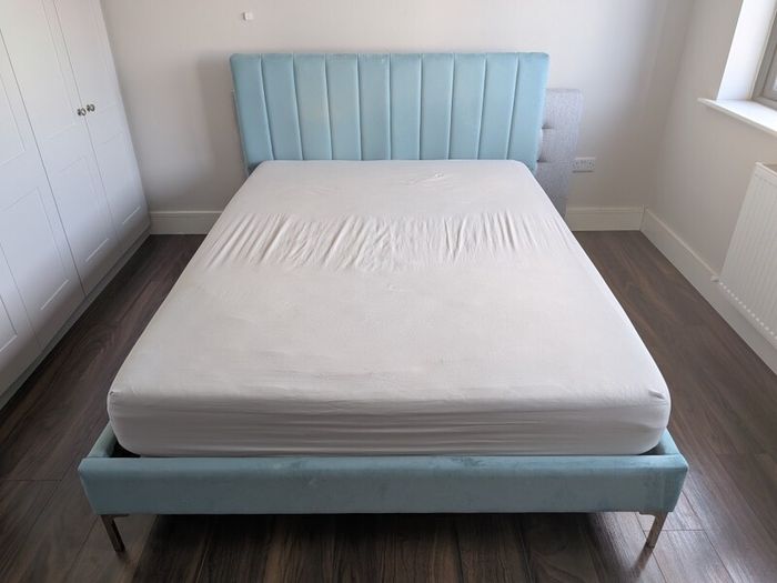 King size bed