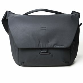 Peak Design Everyday Messenger 13L V3 Black as New
