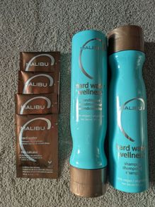 Malibu C hard water treatment kit (shampoo and conditioner)