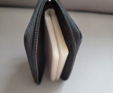 Black Genuine Leather Credit Card Holder ID Business Card Case Purse Wallet for Men & Women Like New 26 slots