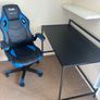 gaming chair and desk Image 3