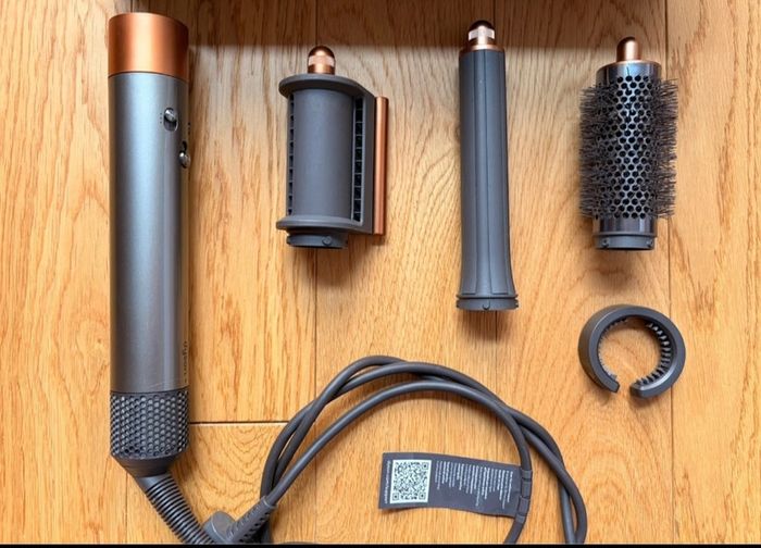 Dyson hairwrap origin