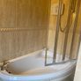 Bathroom suite Image 5