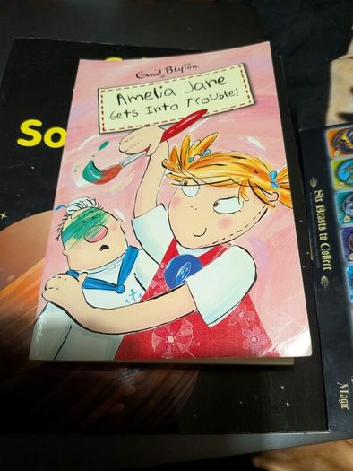 amelia Jane books eur 2 each