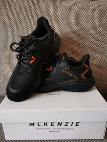 Junior runners NEW size UK 5