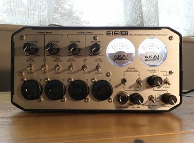 Akai eie pro Professional Audio/MIDI Interface with USB 2.0 Hub