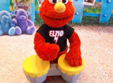 Let's Rock Elmo ORIGINAL HASBRO Talks and Sings E2 Sesame Street