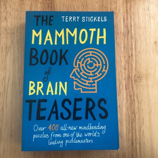 The Mammoth Book of Brain Teasers -puzzle book