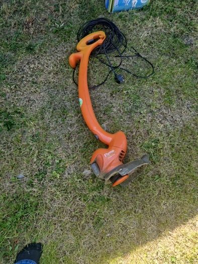 Electric flymo strimmer
