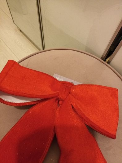 Red christmas bow
