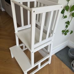 Toddler tower
