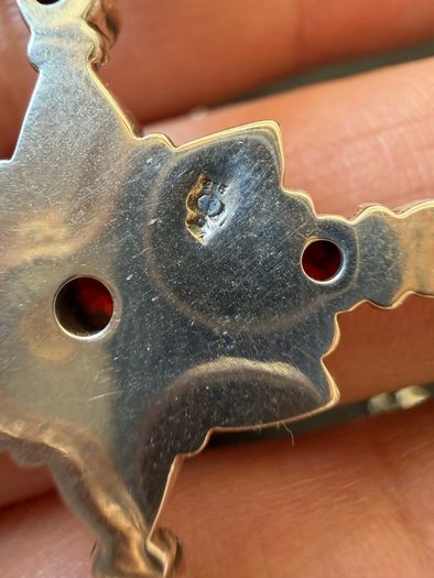 silver necklace cross
