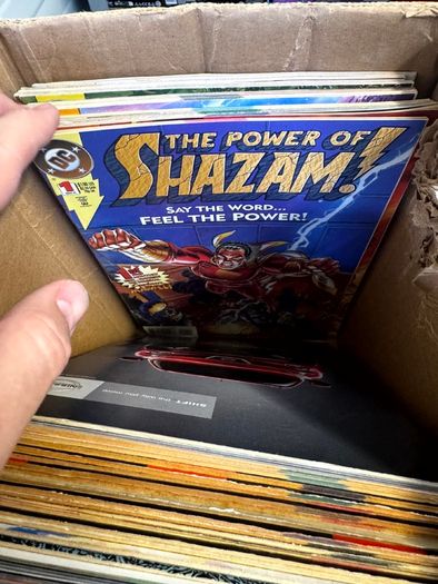 DC, Marvel Long Comic Box w 290 comics for Sale