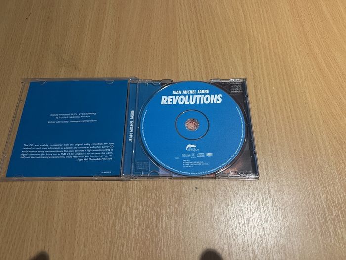 Jean Michel Jarre - Revolutions
