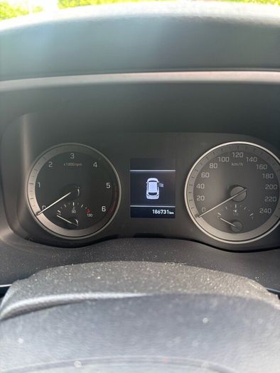 Hyundai Tucson   2 seats comercial