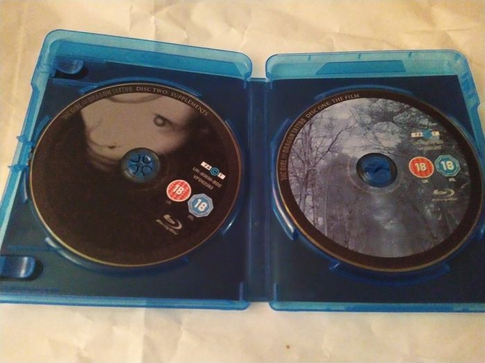 The Girl With The Dragon Tattoo 2 disc Blu-ray