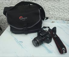 Canon EOS 550D DSLR - Bag, Flash, Accessories, Extras..