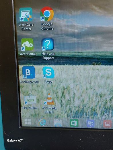 ACER Aspire ES 13 Model ES1-331-C7Z3. 4GB Ram, 32GB HDD, Windows 8, Intel Celeron CPU N3050, 1.6GHz. Chrome, VLC, etc