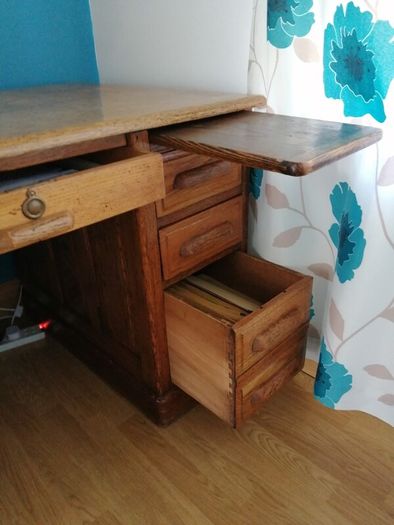 desk