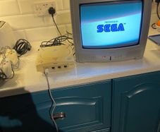 Sega Dreamcast Games (semi-functional) & Accessories