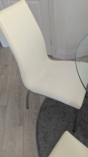 table and 4 chairs