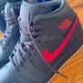 Air Jordan 1 Mid Anthracite Gym Red (Authentic) - Size UK 9 / EU 44 Image 3