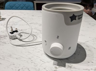 Tommee Tippee Bottle and food warmer