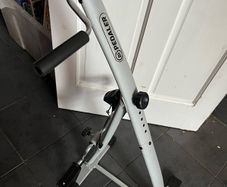 Bipedal exercise bike