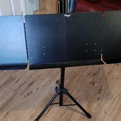Music stand