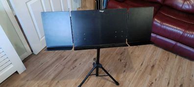 Music stand