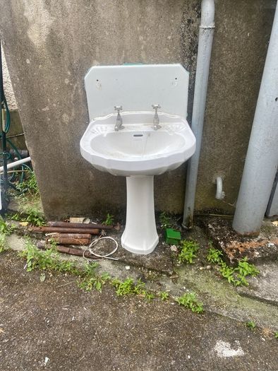 Vintage bathroom sink and pedestal