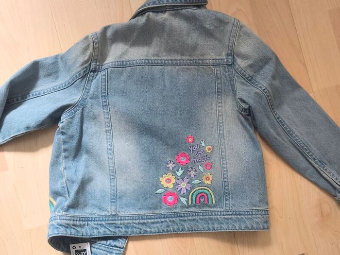 Girls denim jacket BNWT 2-3 years