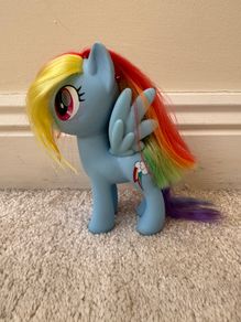 Hasbro 2016 G4 My Little Pony The Movie Rainbow Dash Brushable Hair approx. 6 Inches Dirty Damaged Her hair in some kind of glue Please see photos