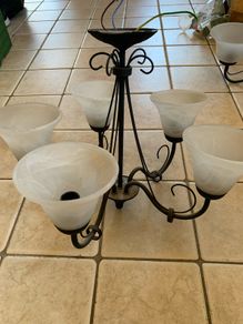2 Ceiling Lights