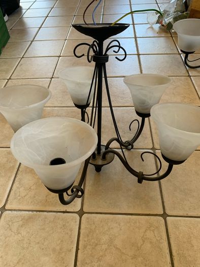 2 Ceiling Lights