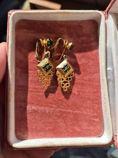 Vintage Golden Tone Earrings