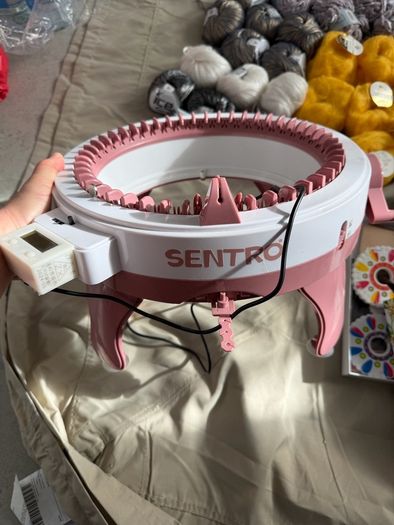 Giant kitting set with machines