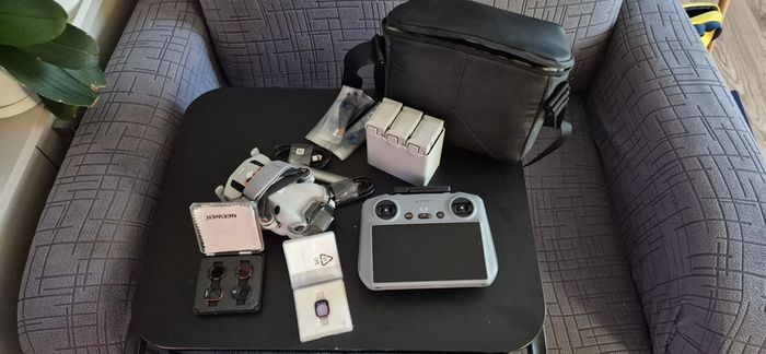 Original Dji Mini 4 Pro like new  + SD cards + ND filters