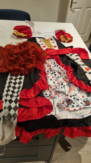 queen of hearts costume