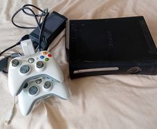 Xbox 360 250GB