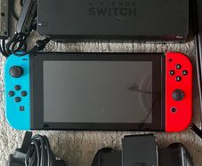 Nintendo Switch Console & Accessories